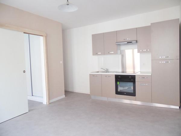 A LOUER : T1 à LILLE • • 510 € CC • Réf. 1640