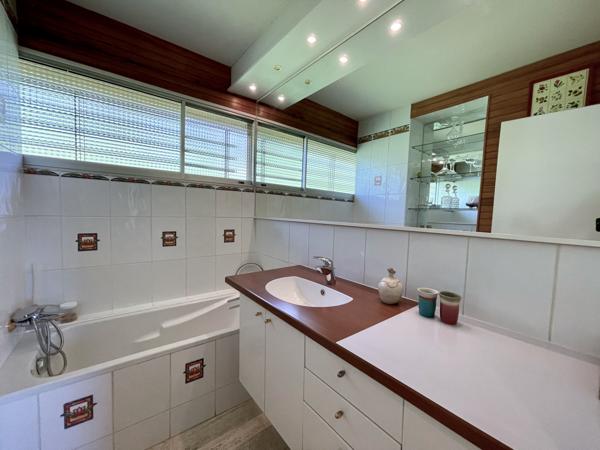 Barberaz (73000) Cadre de vie unique pour cette maison d’architecte avec vue panoramique exceptionnelle - à 5 mn de Chambéry