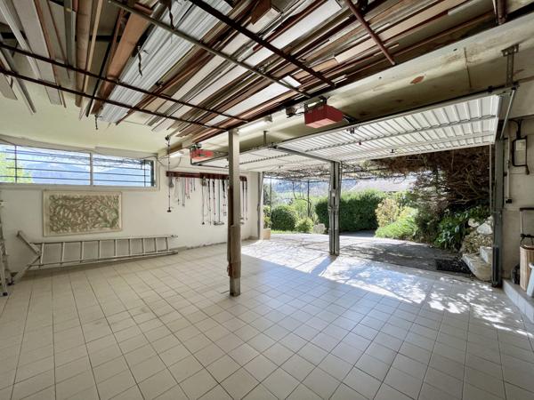 Barberaz (73000) Cadre de vie unique pour cette maison d’architecte avec vue panoramique exceptionnelle - à 5 mn de Chambéry