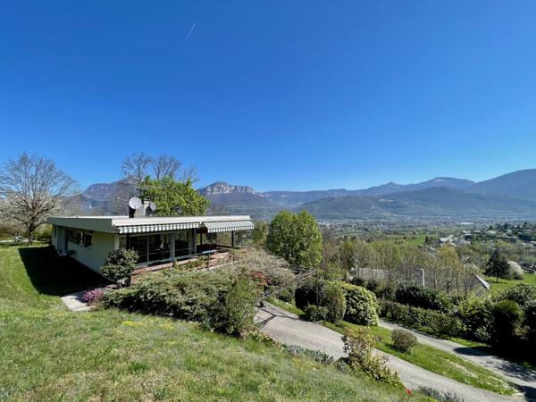 Barberaz (73000) Cadre de vie unique pour cette maison d’architecte avec vue panoramique exceptionnelle - à 5 mn de Chambéry