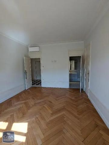 Appartement à louer 5 pièces 168m² Lyon (69006)