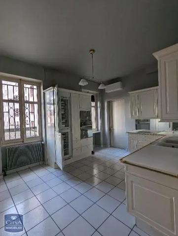 Appartement à louer 5 pièces 168m² Lyon (69006)
