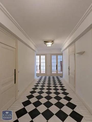 Appartement à louer 5 pièces 168m² Lyon (69006)