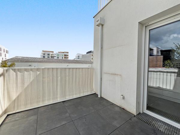 Charmant T3 avec balcon-terrasse et parking à La Rochelle,  
La rochelle 17000