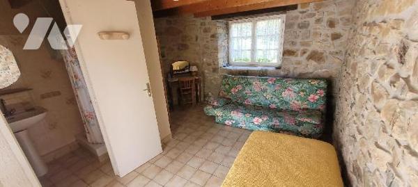 CAMARET SUR MER - Lagatjar - Penty traditionnel à rafraîchir et comprenant une entrée, une cuis...