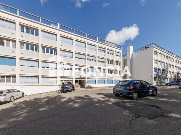 À vendre Studio 33.07 m² - Royat 63130