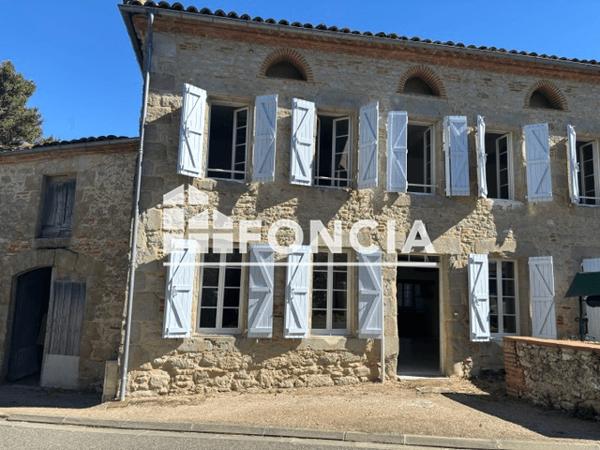 Location Maison 5 pièces 129 m² - 2 ROUTE DE TOULOUSE Le Faget 31460