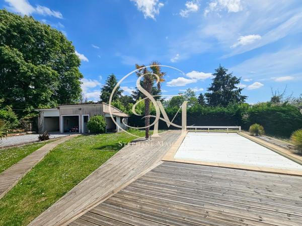 Maison familiale avec piscine au calme