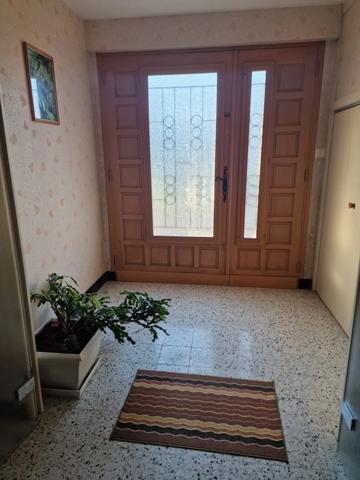 Dpt Vosges (88), à vendre proche de CONTREXEVILLE MAISON P6 avec GARAGE + DEPENDANCE de 400 m2 / TERRAIN 2000 m2