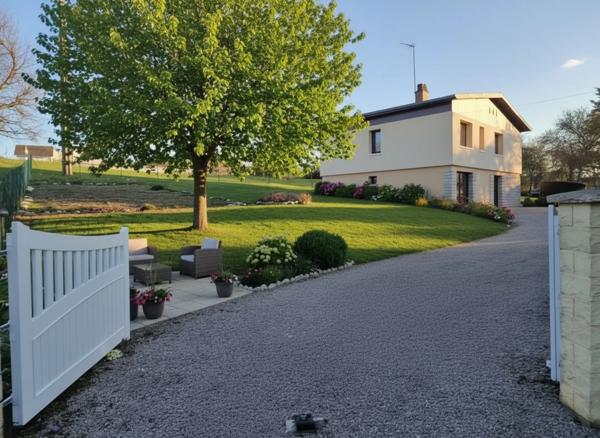 Dpt Vosges (88), à vendre proche de CONTREXEVILLE MAISON P6 avec GARAGE + DEPENDANCE de 400 m2 / TERRAIN 2000 m2