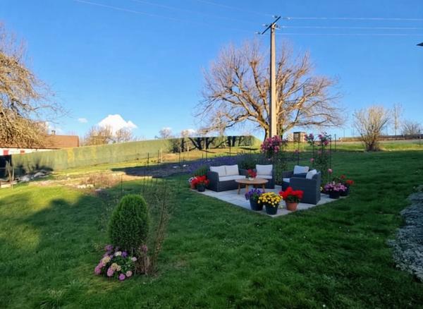 Dpt Vosges (88), à vendre proche de CONTREXEVILLE MAISON P6 avec GARAGE + DEPENDANCE de 400 m2 / TERRAIN 2000 m2