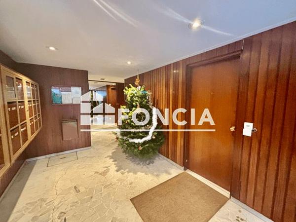 Location Studio 16.76 m² - 1-4 SQUARE VIVALDI Le Chesnay 78150