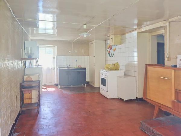 Vente                                                      Maison
                        
                     3 pièces                      50 m2                     à Chalandry
