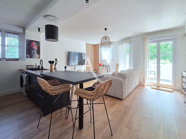 PAU-TRESPOEY Appartement T2 rénové avec balcon, parking