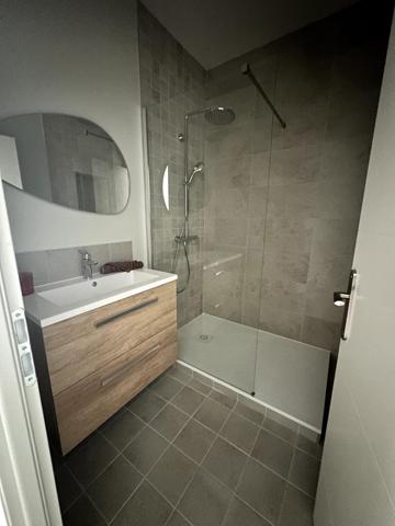 Triplex avec sa cour privative