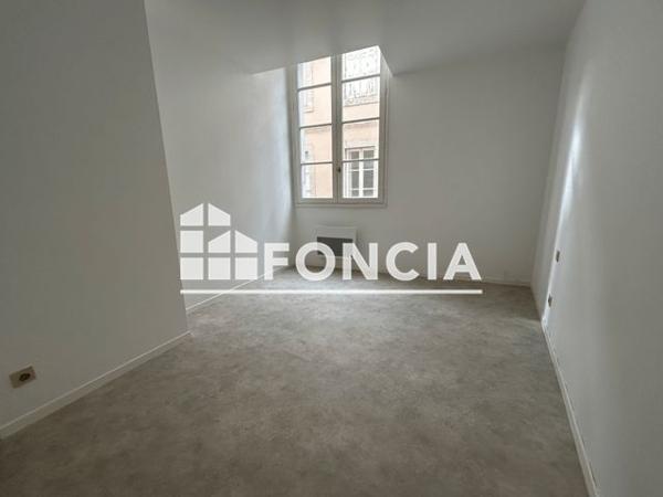 Location Appartement 4 pièces 89.68 m² - 10 RUE BORREL Castres 81100