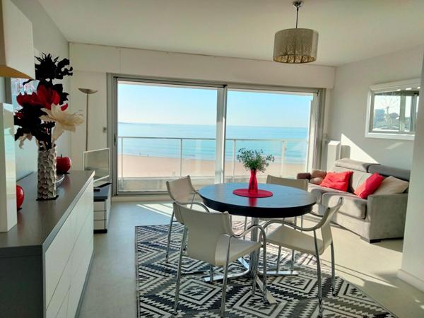 Appartement Les Sables D Olonne remblai 2 pièces 43.31 m² balcon cave garage