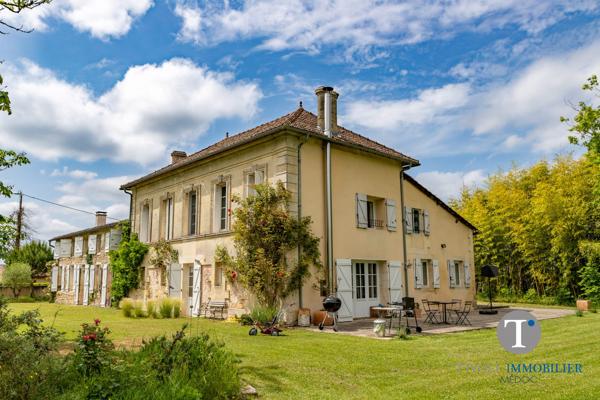Exceptionnelle propriété de caractère – 530 m² – Parc 1 hectare – Médoc