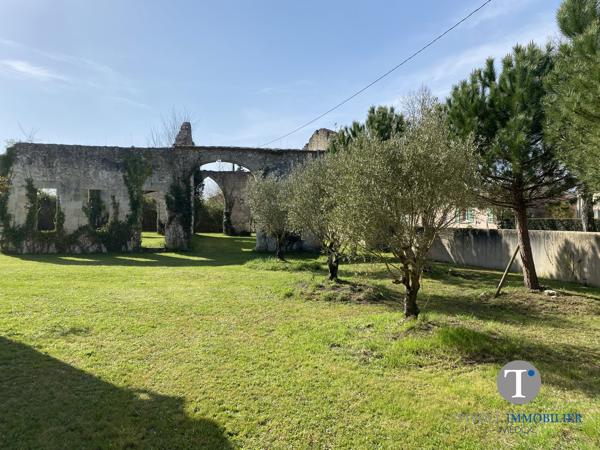 Exceptionnelle propriété de caractère – 530 m² – Parc 1 hectare – Médoc
