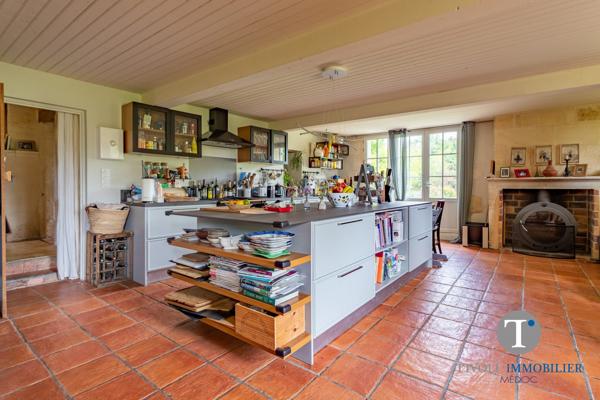 Exceptionnelle propriété de caractère – 530 m² – Parc 1 hectare – Médoc