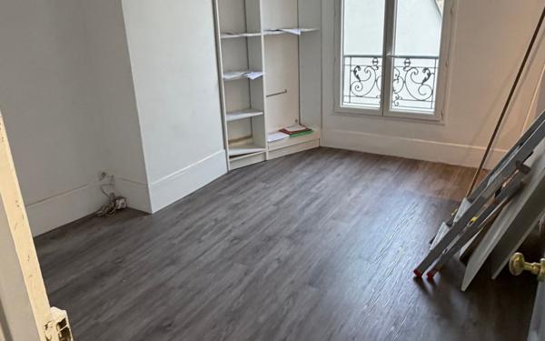 Appartement à vendre    4 pièces • 78,20 m2 Pantin