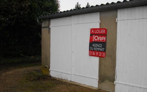 Stationnement à louer    12 m2 Nevers