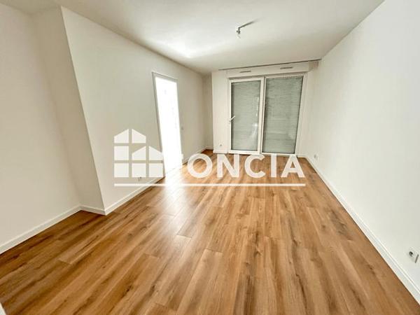 Location Appartement 3 pièces 59.3 m² - 11 RUE DES BOTTELEURS Strasbourg 67000