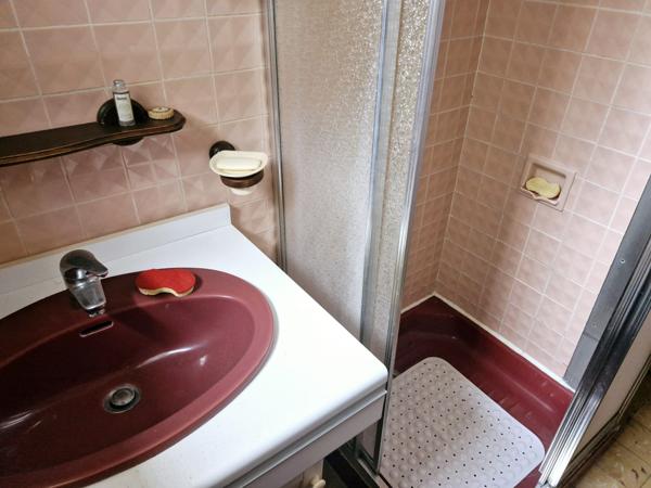 Courthézon (84350) Maison plain pied avec grand terrain