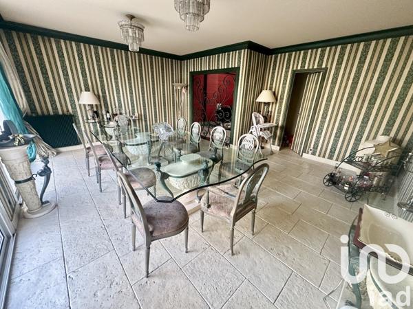 Maison 7 pièces de 300 m² à Thiais (94320)