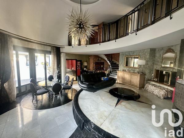 Maison 7 pièces de 300 m² à Thiais (94320)