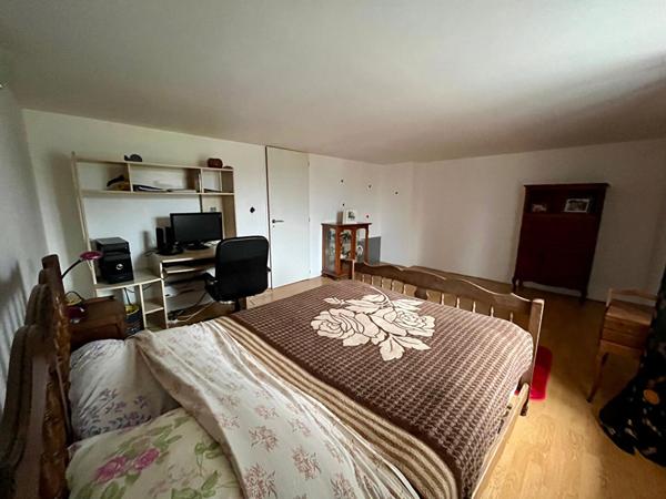 Propriété de caractère 4 chambres au coeur du village de Saint-Julien-sur-Suran