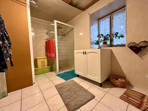 Propriété de caractère 4 chambres au coeur du village de Saint-Julien-sur-Suran