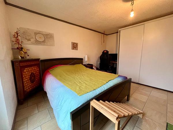 Propriété de caractère 4 chambres au coeur du village de Saint-Julien-sur-Suran