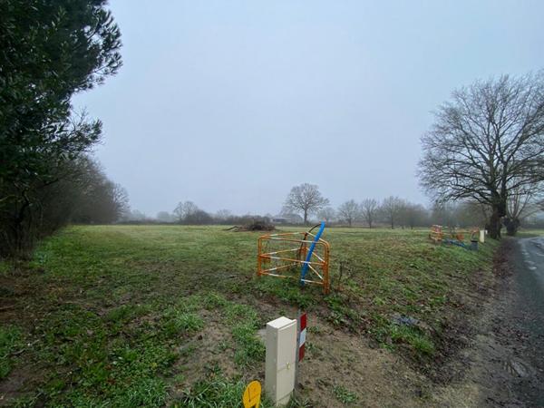 Terrain Ecuille 660 m2