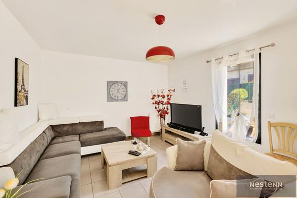 À vendre maison contemporaine vivable de plain pied dans le bourg d'HILLION