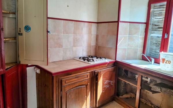 Immeuble à vendre    6 pièces • 150 m2 Bellac