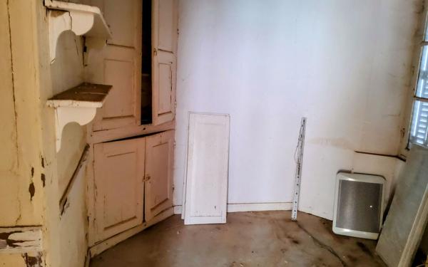 Immeuble à vendre    6 pièces • 150 m2 Bellac