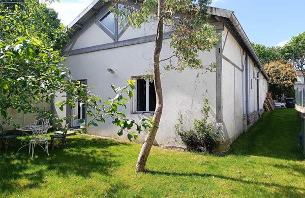 93300 NEUILLY-PLAISANCE - LOCAL D'ACTIVITÉ ATELIER DE 180 M²