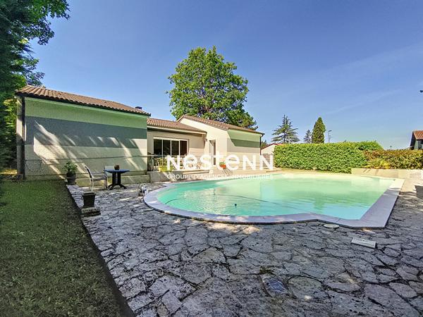 Maison de plain-pied Auch 129 m² 4 pièces avec piscine