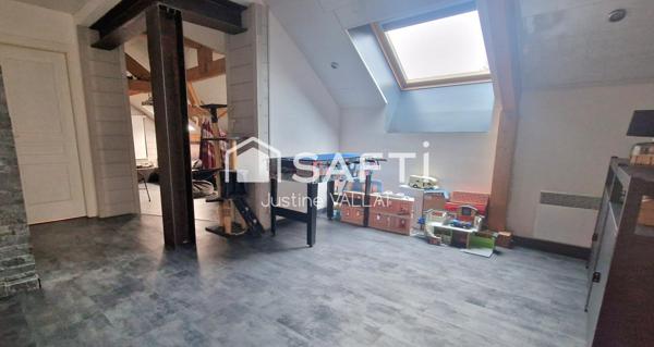 Maison de 150m² avec piscine chauffée et 6 places couvertes