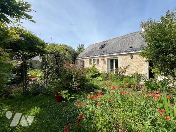 A VENDRE - MESQUER -EMPLACEMENT IDEAL : A PROXIMITE IMMEDIATE DU BOURG ET PROCHE PLAGE KERCABEL...