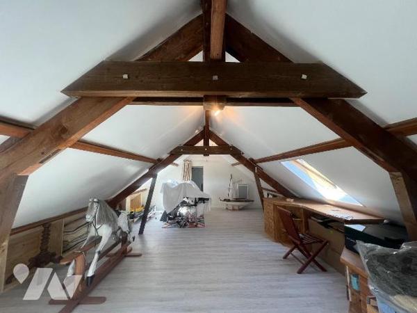 A VENDRE - MESQUER -EMPLACEMENT IDEAL : A PROXIMITE IMMEDIATE DU BOURG ET PROCHE PLAGE - MAISON...