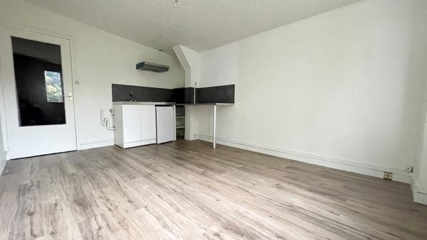 Montlhéry (91310) A LOUER - STUDIO de 20m²