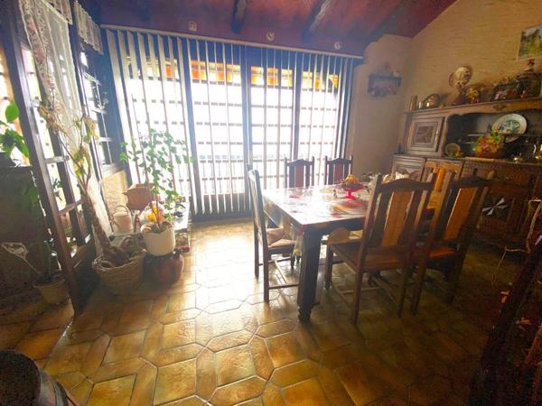 Maison avec vue dominante Vieillevie