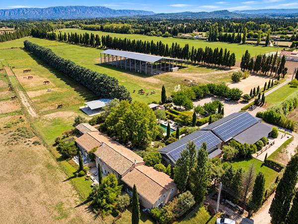 Domaine d'exception de 11hectares .Un futur resort équestre au coeur des Alpilles Saint andiol