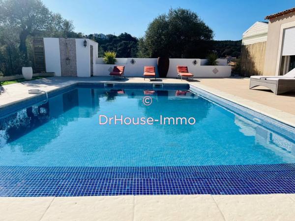 Maison à vendre 9 pièces de 250 m²