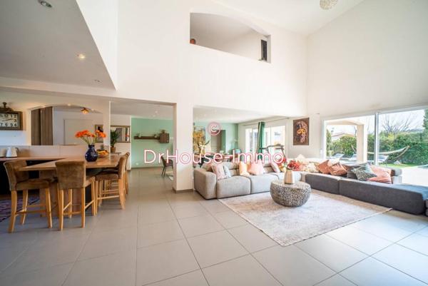 Maison à vendre 9 pièces de 250 m²