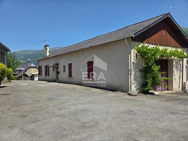 Maison de plain-pied avec garage et 2 chambres à Pierrefitte-Nestalas