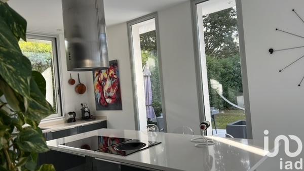 Maison à vendre 6 pièces 155 m² Pessac