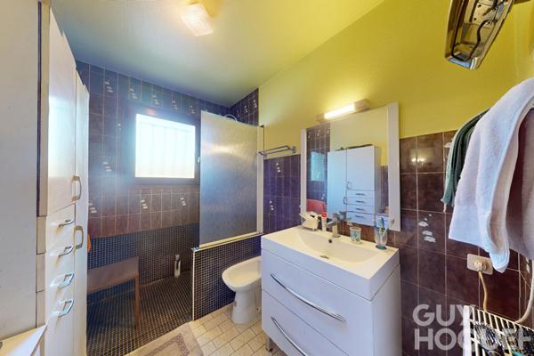 Havre de paix avec maison de 101 m² à Benquet